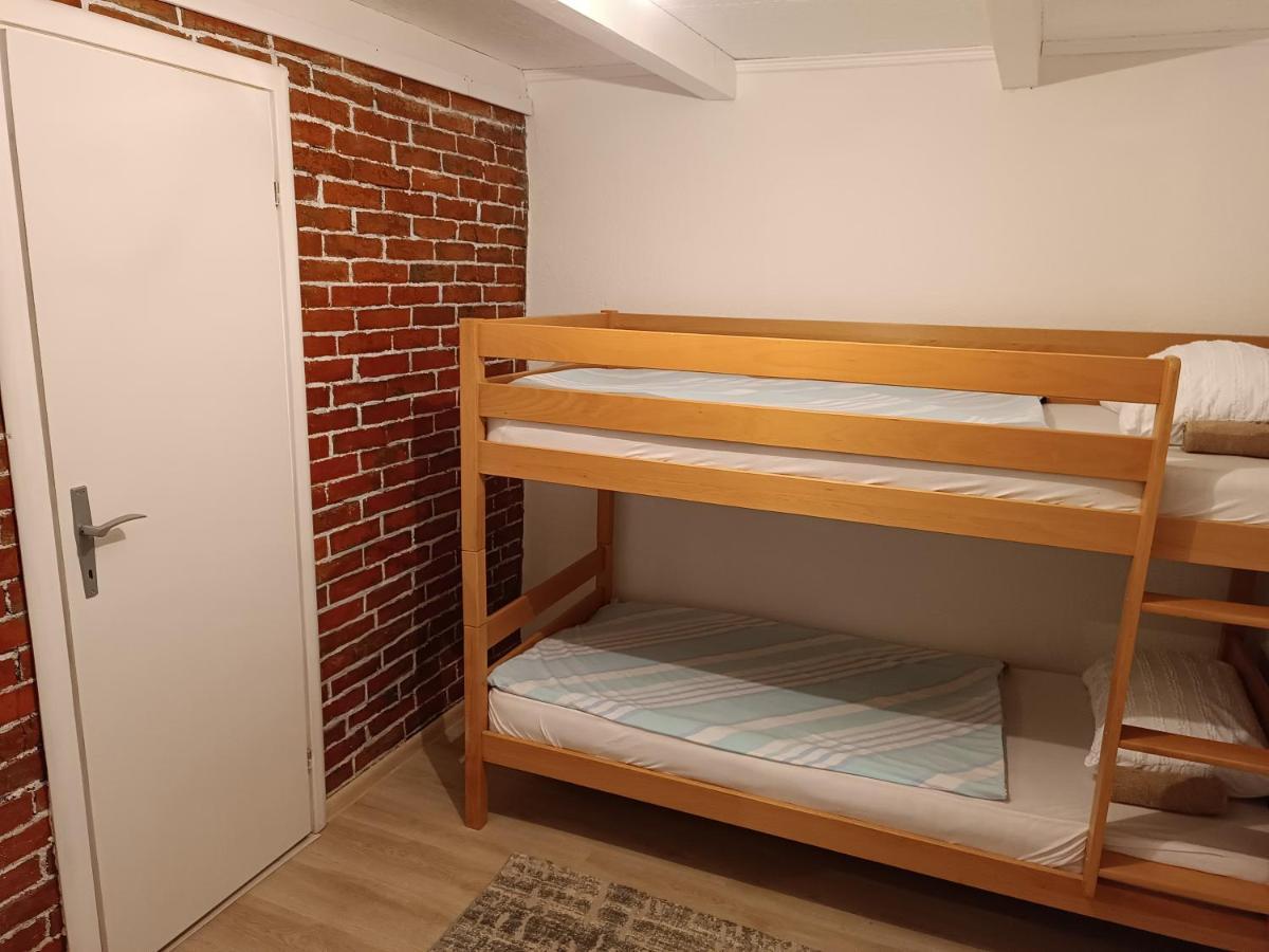 Cottage Auto Camp Vinac 亚伊采 外观 照片