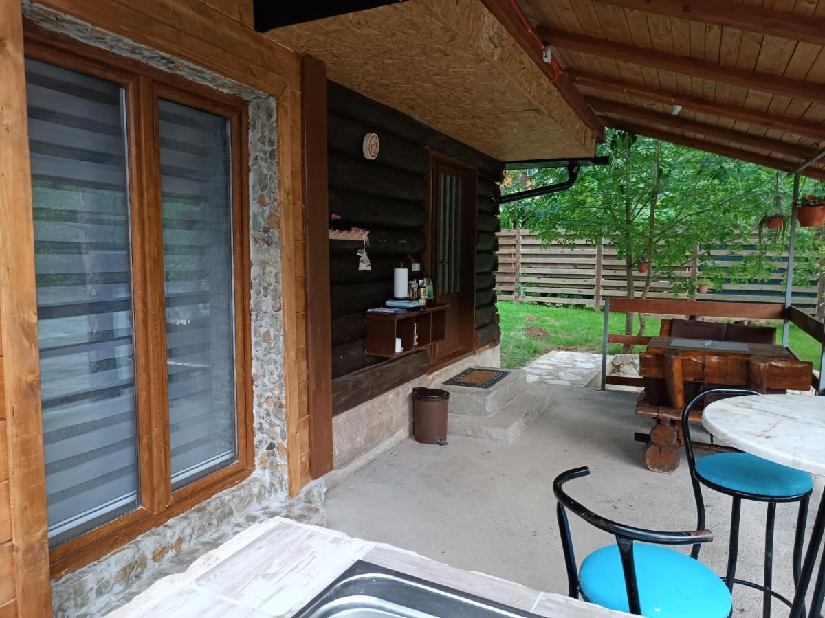 Cottage Auto Camp Vinac 亚伊采 外观 照片