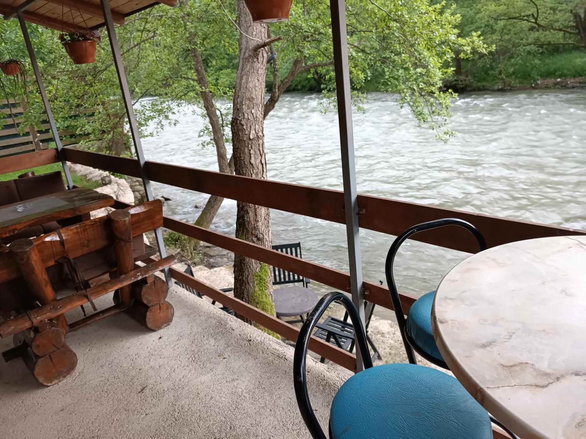 Cottage Auto Camp Vinac 亚伊采 客房 照片